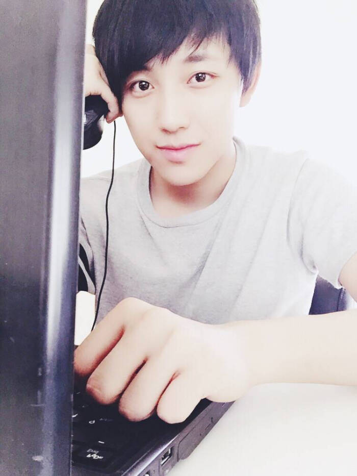 xingkong.com_
内容过多时 页面如何设计？(图6)