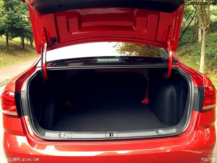 “星空体育官网”法国电信大亨力挺华为：华为是最好的(图2)