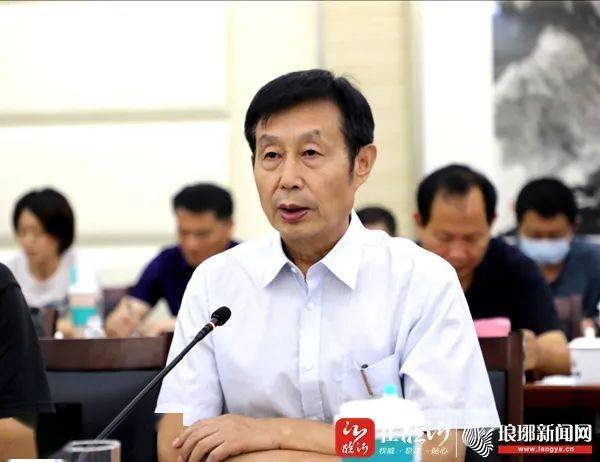 星空官网登录|
“党媒助力鲁南崛起” 鲁南经济圈党媒同盟在临沂建立(图2)