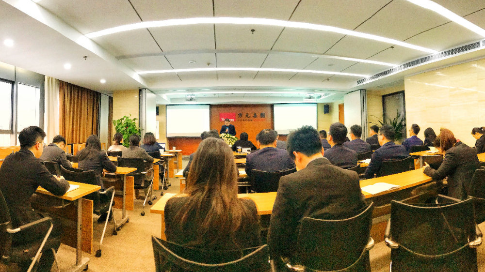 雀巢正考虑出售中国瓶装水品牌【星空官网登录】(图2) 星空体育官网